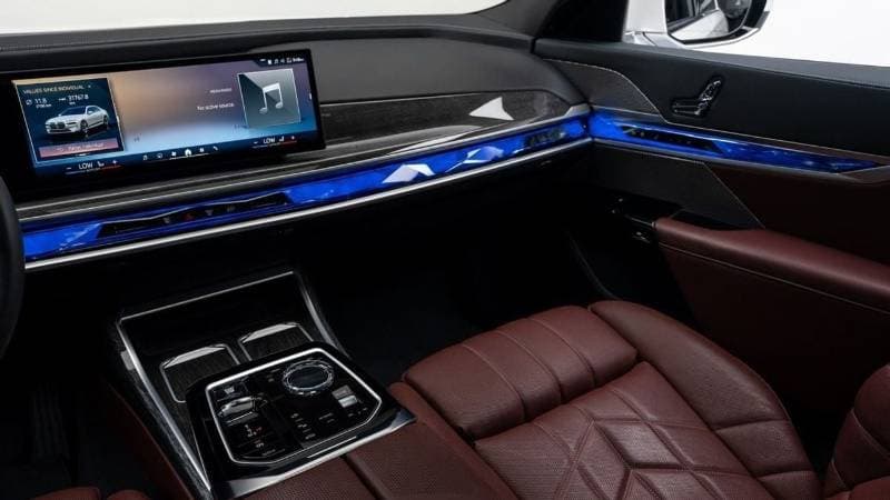 2023 BMW 735i DESIGN PURE EXCELLENCE thumbnail 8