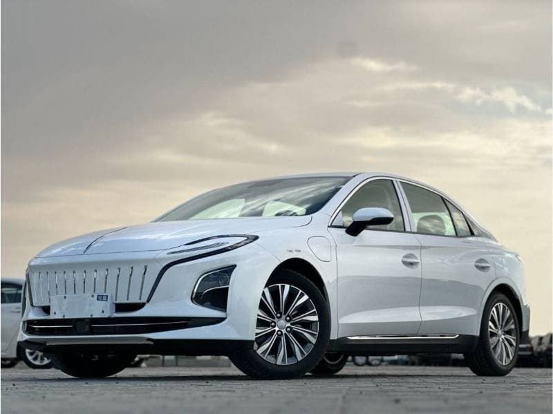 2024 HONGQI E QM5 thumbnail 3