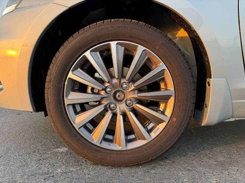 2025 Suzuki Ciaz GLX thumbnail 7