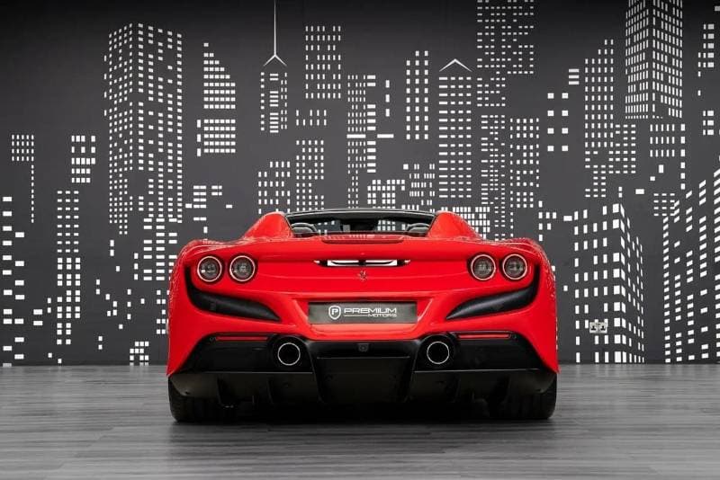 2020 Ferrari F8 Spider STANDARD thumbnail 7