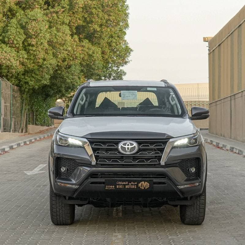2026 Toyota Fortuner EXR thumbnail 3