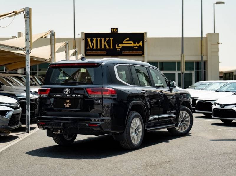 2026 Toyota Land Cruiser VX thumbnail 3