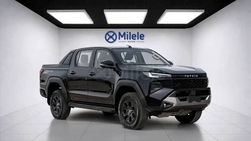 2026 Toyota Hilux thumbnail 3
