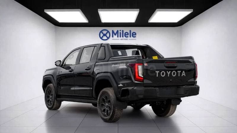 2026 Toyota Hilux thumbnail 6