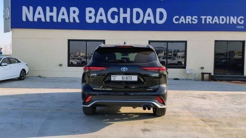 2023 Toyota Highlander LTD HEV thumbnail 4