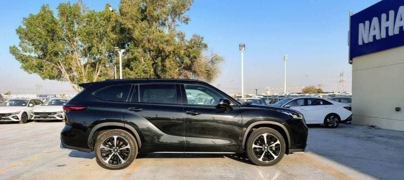 2023 Toyota Highlander LTD HEV thumbnail 6