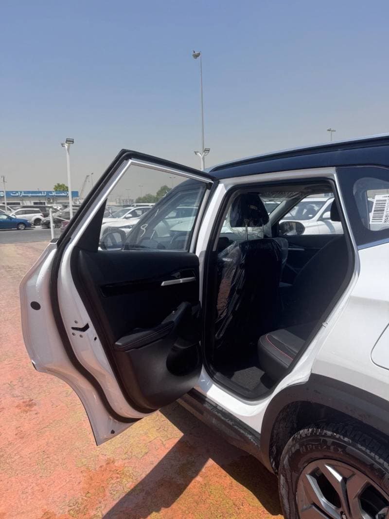 2026 Kia Seltos LX STANDARD thumbnail 7