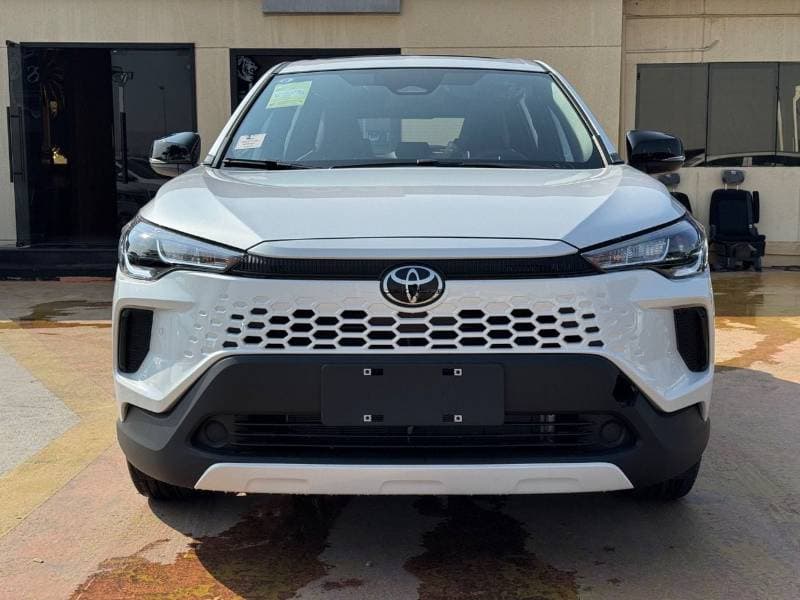 2026 Toyota Corolla Cross GLI thumbnail 3