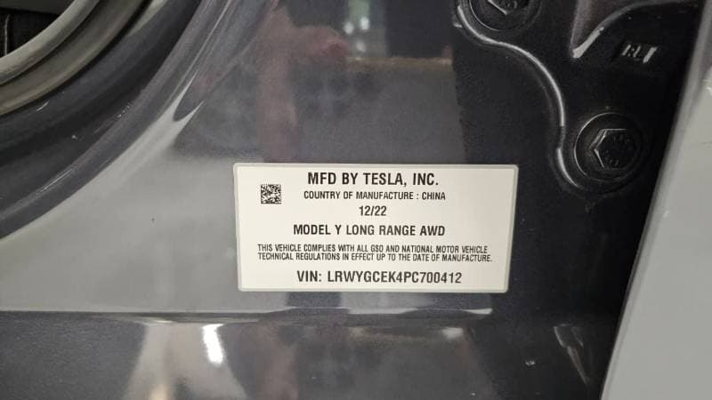 2023 Tesla Model Y LONG RANGE thumbnail 6