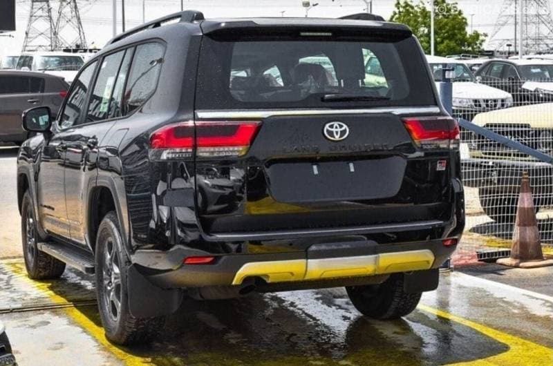 2024 Toyota Land Cruiser GR SPORT thumbnail 2