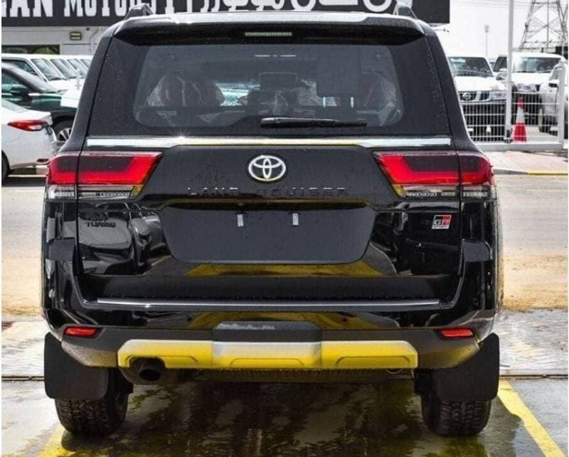 2024 Toyota Land Cruiser GR SPORT thumbnail 4