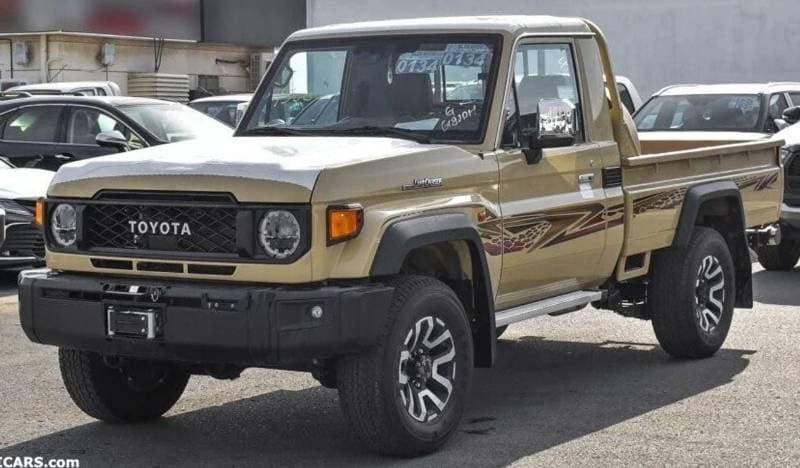 2024 Toyota Land Cruiser Pick Up thumbnail 6