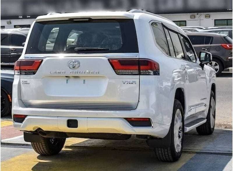 2024 Toyota Land Cruiser VXR thumbnail 2
