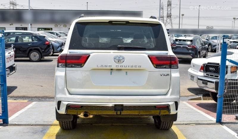 2024 Toyota Land Cruiser VXR thumbnail 5