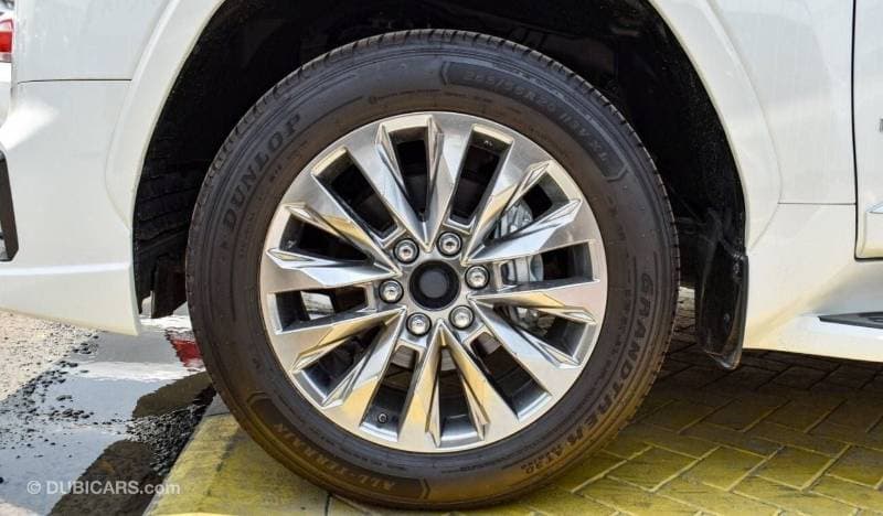 2024 Toyota Land Cruiser VXR thumbnail 6