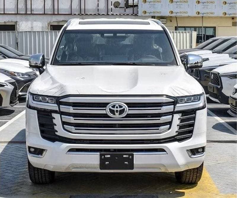 2024 Toyota Land Cruiser VXR thumbnail 4