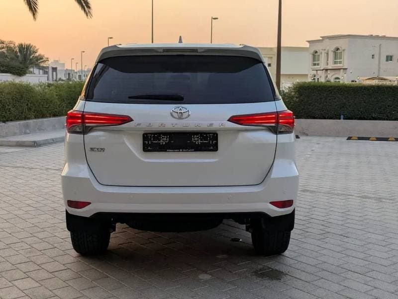 2023 Toyota Fortuner EXR thumbnail 6