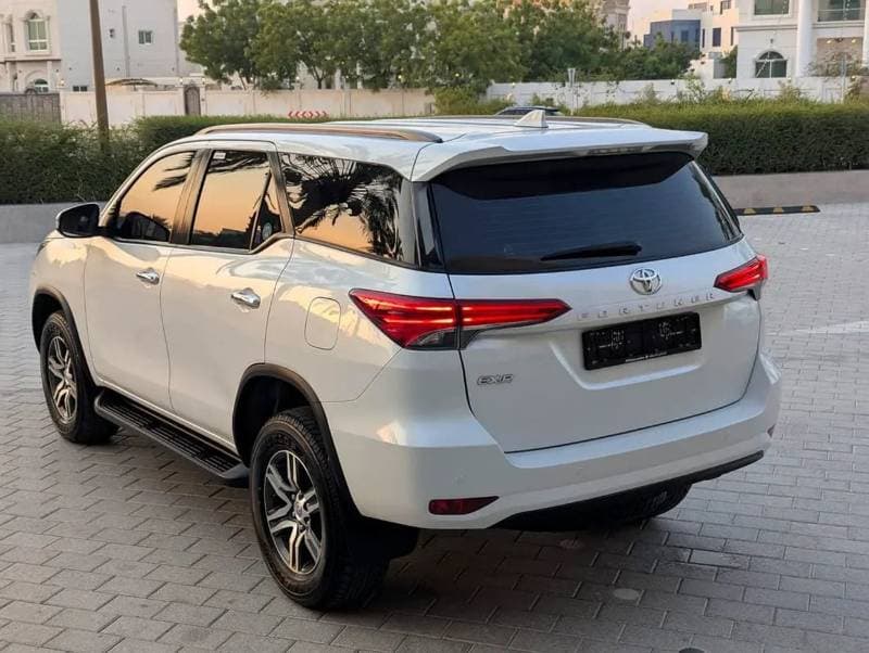 2023 Toyota Fortuner EXR thumbnail 5