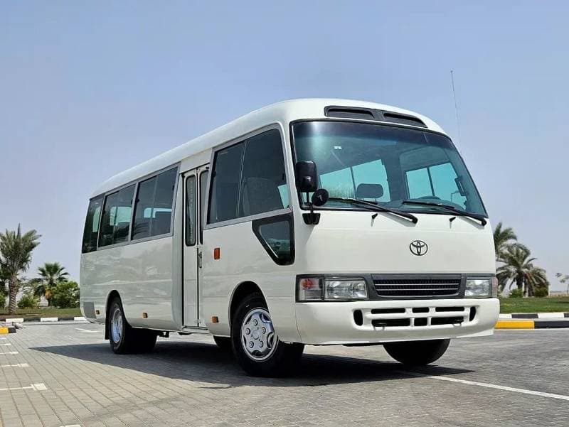 2003 Toyota Coaster GL thumbnail 3