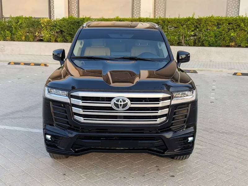 2023 Toyota Land Cruiser GXR thumbnail 3
