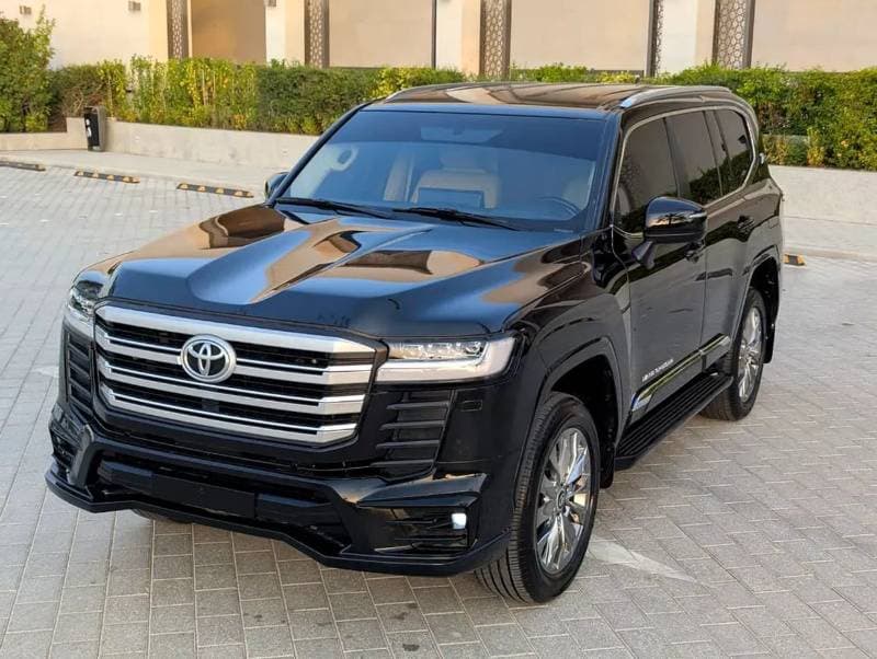 2023 Toyota Land Cruiser GXR thumbnail 2