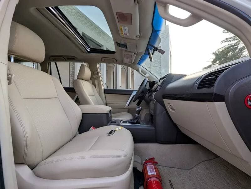 2018 Toyota Prado GXR thumbnail 5