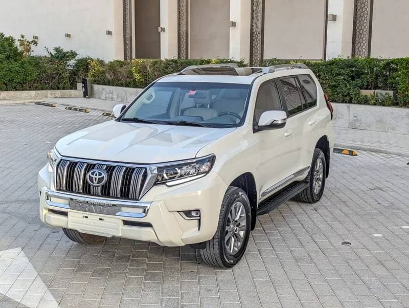 2018 Toyota Prado GXR thumbnail 2