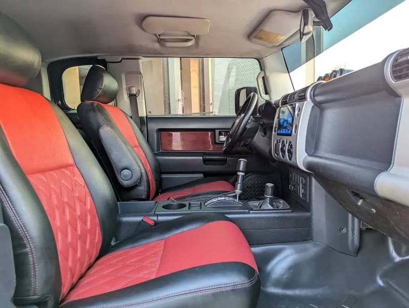 2011 Toyota FJ Cruiser BASE thumbnail 7