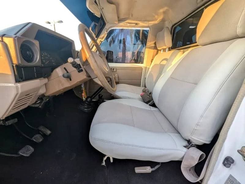 2000 Toyota Land Cruiser 70 LC79 STANDARD thumbnail 4