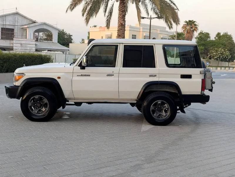 2018 Toyota Land Cruiser 70 LC79 LX thumbnail 8