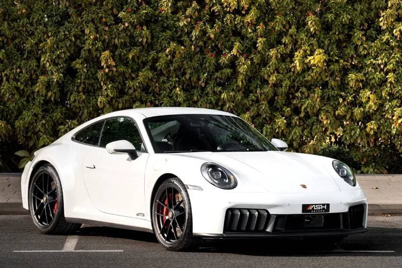 2025 Porsche 911 CARRERA GTS