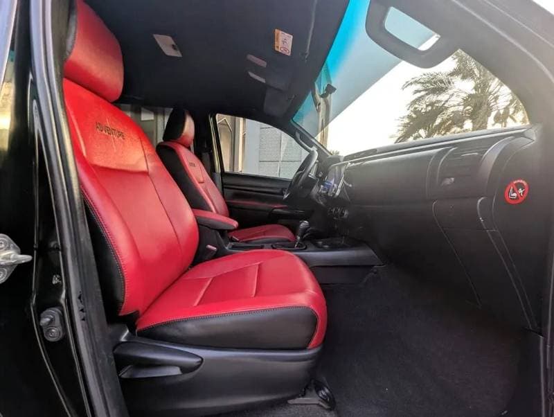 2021 Toyota Hilux ADVENTURE thumbnail 5