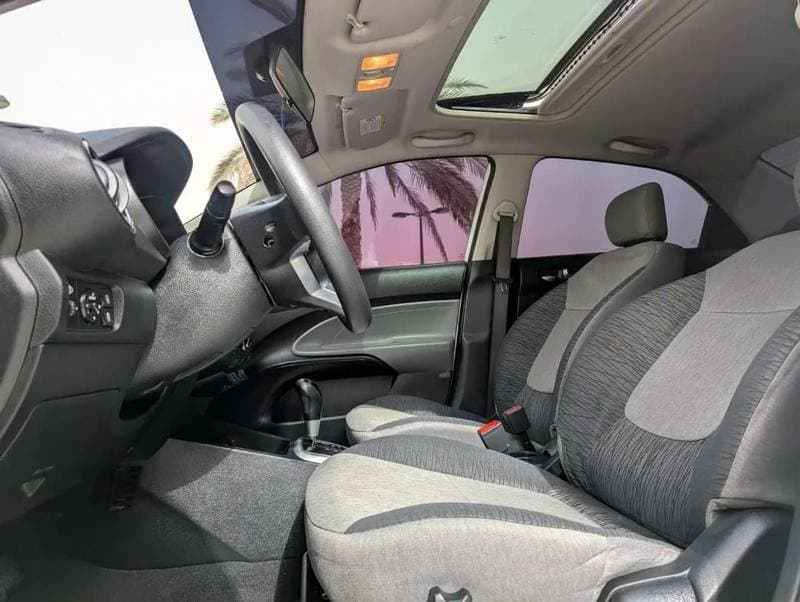 2020 Kia Pegas LX thumbnail 7