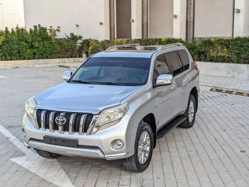 2016 Toyota Prado VXR thumbnail 3