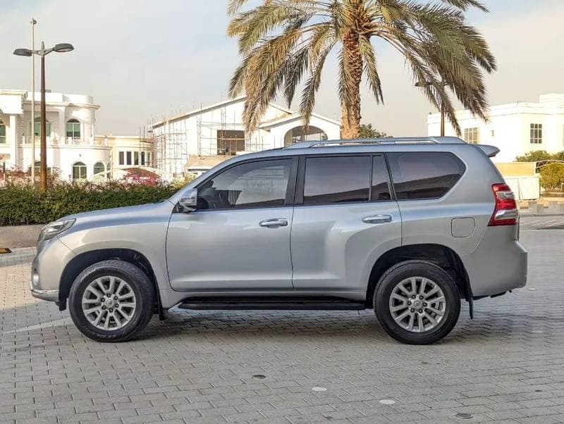 2016 Toyota Prado VXR thumbnail 7
