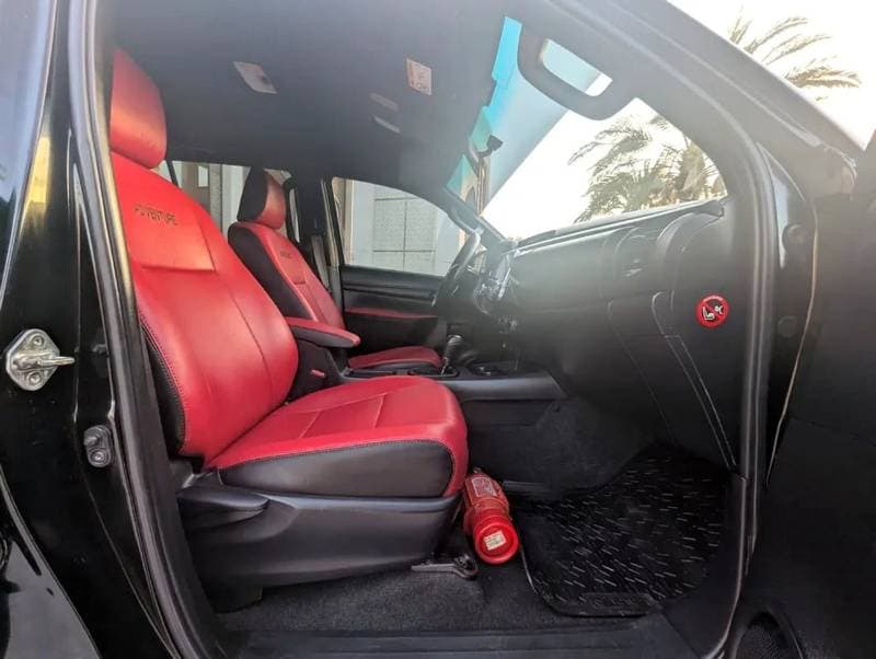 2021 Toyota Hilux ADVENTURE thumbnail 7