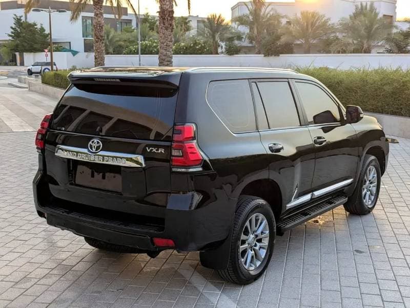 2021 Toyota Prado VXR thumbnail 4