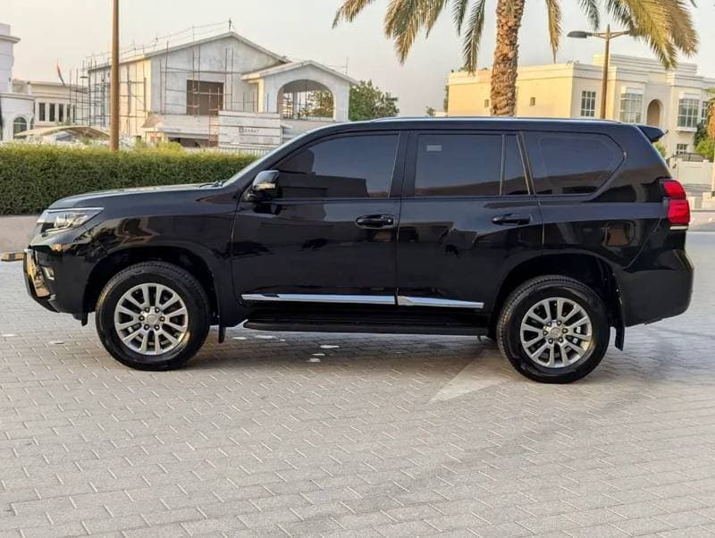 2021 Toyota Prado VXR thumbnail 8