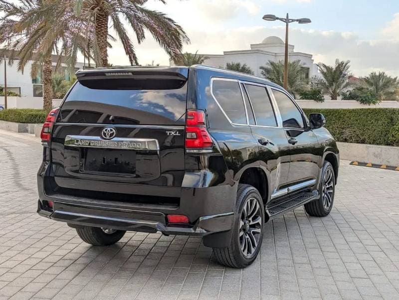 2019 Toyota Prado TX L thumbnail 6