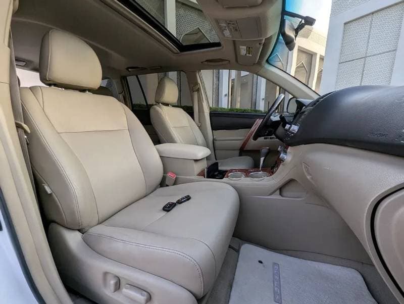 2010 Toyota Highlander HYBRID thumbnail 8