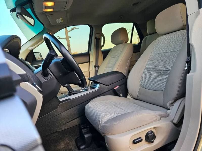 2013 Ford Explorer XLT thumbnail 7