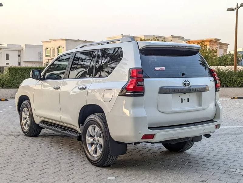 2020 Toyota Prado TX L thumbnail 4