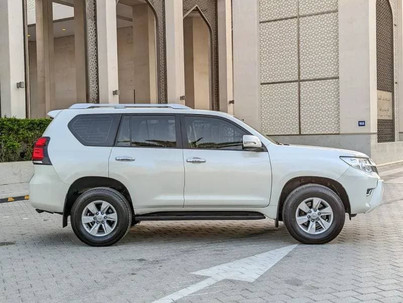 2020 Toyota Prado TX L thumbnail 8