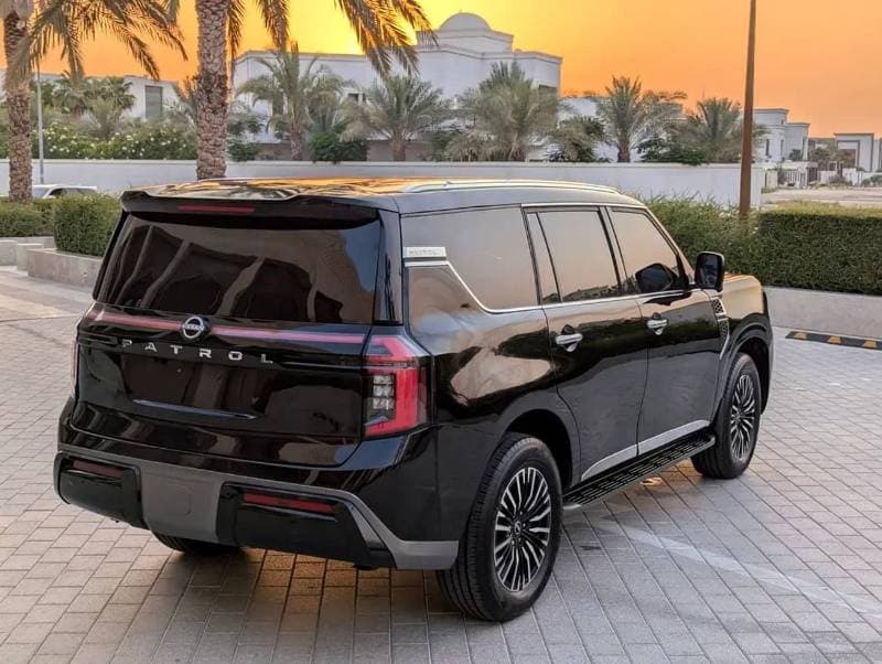 2017 Nissan Patrol XE thumbnail 8