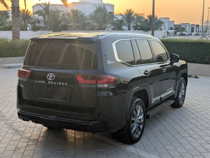 2022 Toyota Land Cruiser EXR thumbnail 4