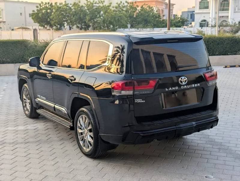2022 Toyota Land Cruiser EXR thumbnail 6