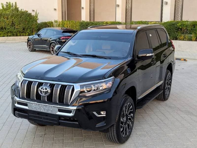 2023 Toyota Prado TX L thumbnail 3