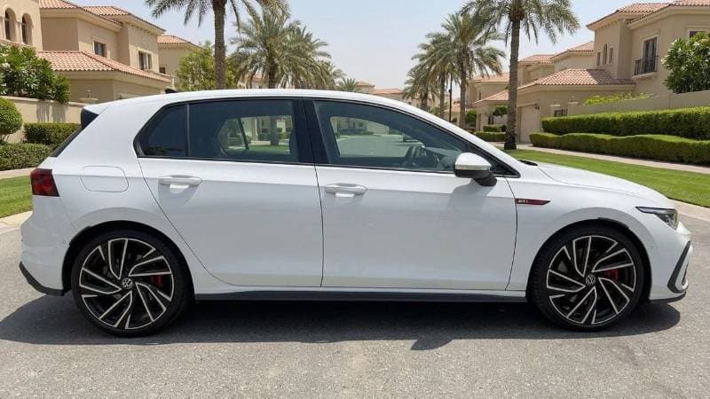 2023 Volkswagen Golf GTI P2 thumbnail 3