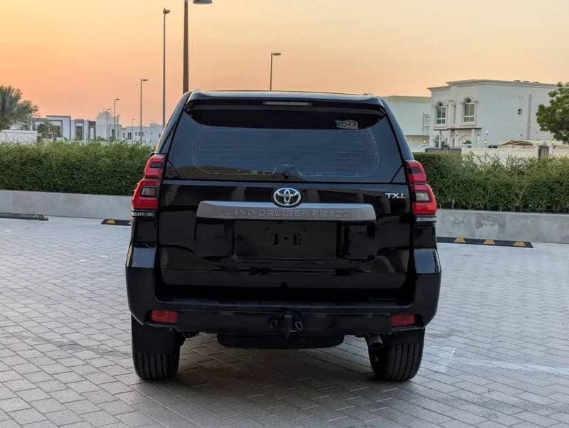 2023 Toyota Prado TX L thumbnail 6