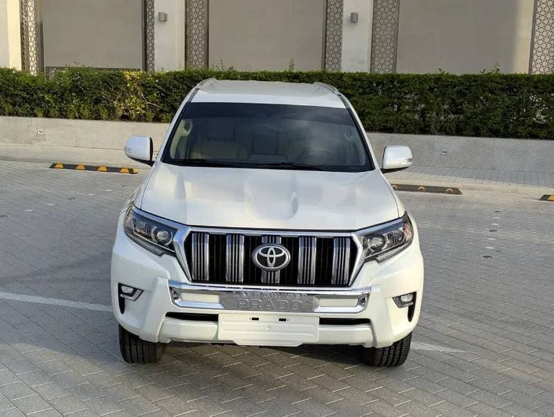 2019 Toyota Prado EXR thumbnail 3